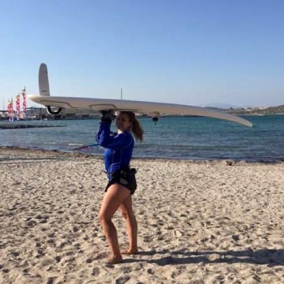 Meet your Posher, Deniz - Picture 1 of 4